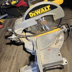 DeWalt 15 amps 12 in. Corded Compound Miter Saw