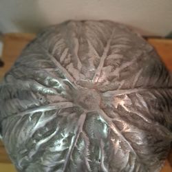 Decorative  Heavy Metal Leaf Bowl