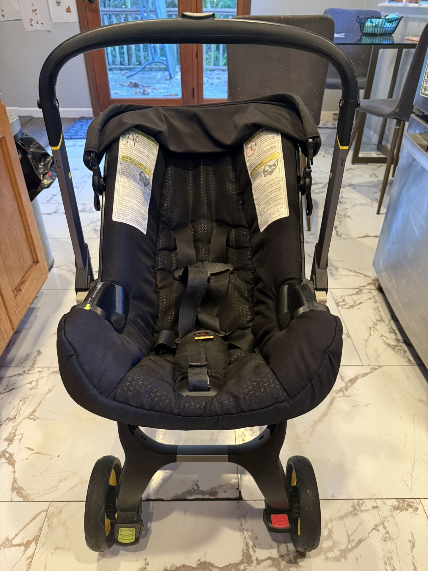 Doona Stroller/Car seat Combo With 2 Bases