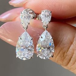 7 CTTW*  DIAMOND PEAR DROP EARRINGS