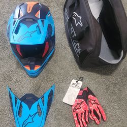 Alpinestar sm10 helmet. Bag. Extra Visor. Gloves.