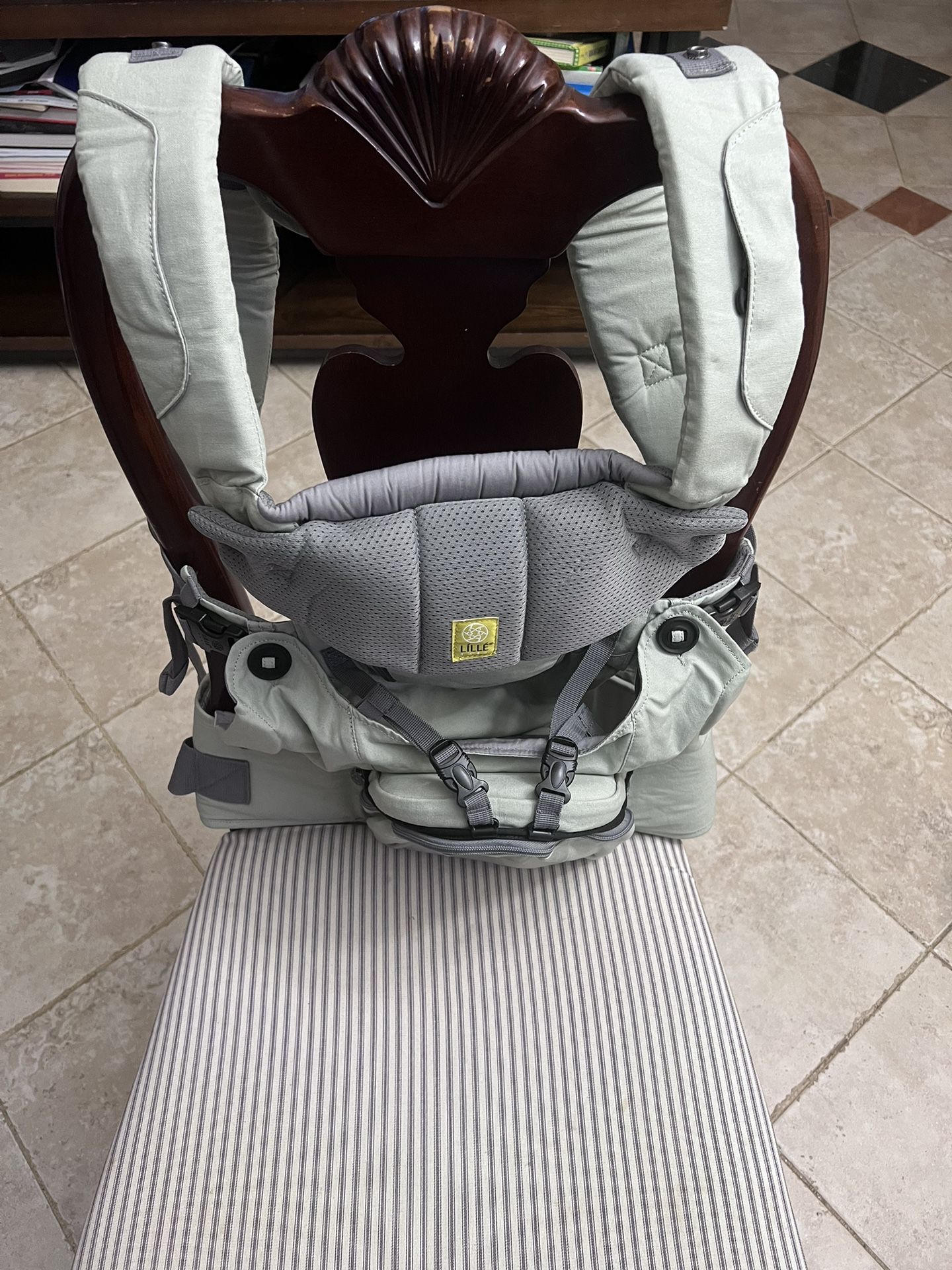 LilleBaby Baby Carrier