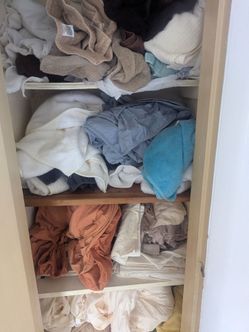 FREE SHEETS & BLANKETS, COMFORTERS