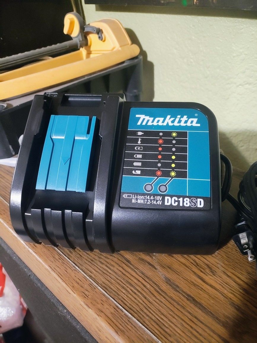 Brand New Makita Charger