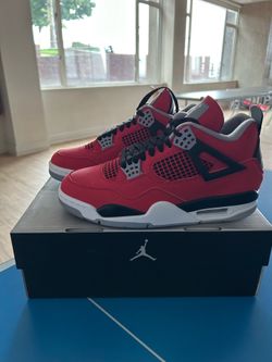 Air Jordan 4 Retro Fire Red Sneakers Size 9