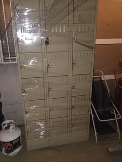 Storage locker