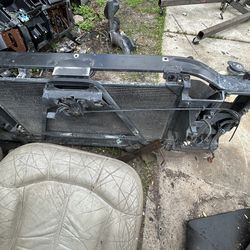 Selling Core Support Chevy GMC 2004/2002