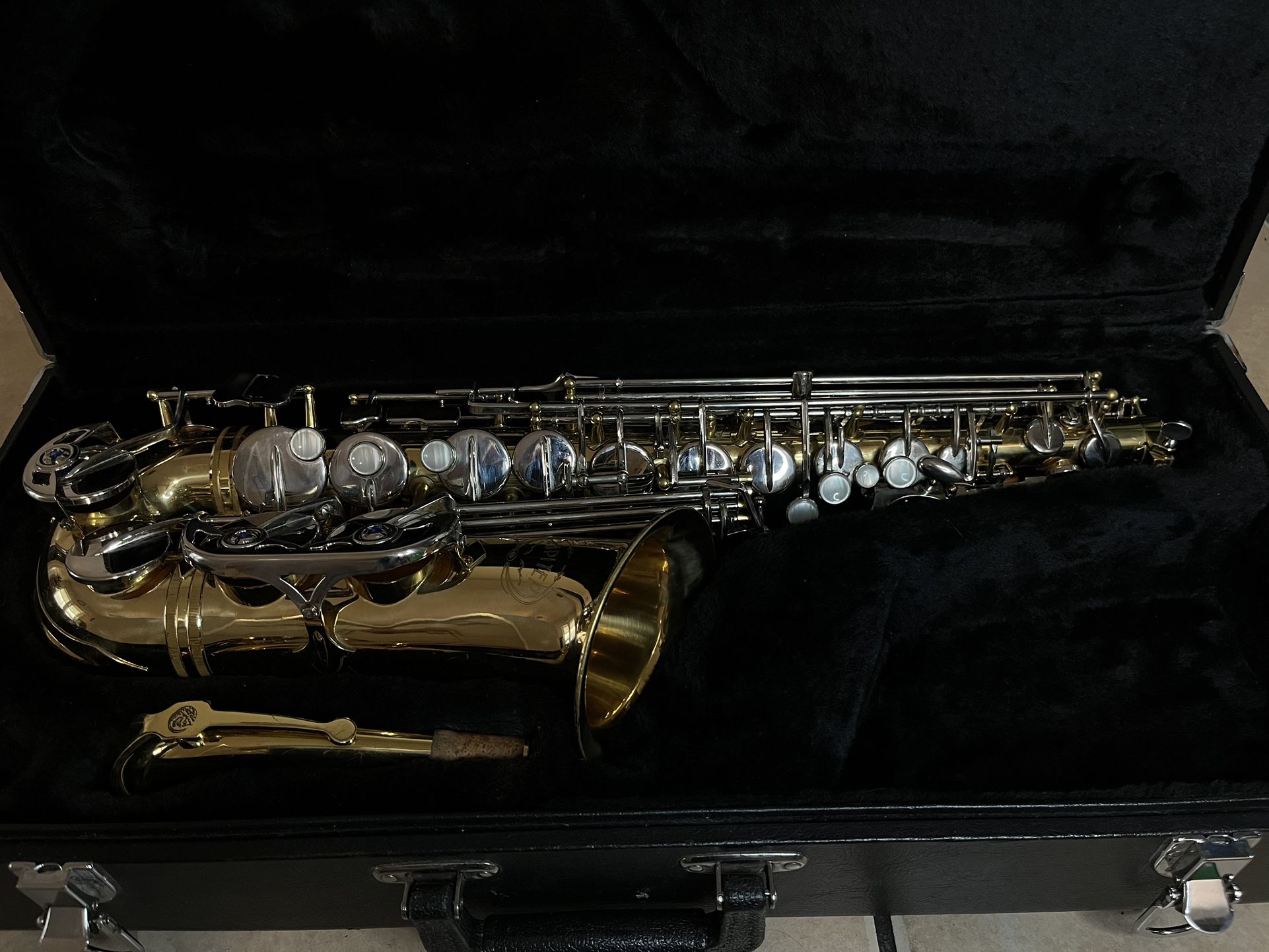 Profesional Jupiter Alto Saxophone