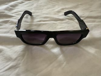 Unisex black sunglasses