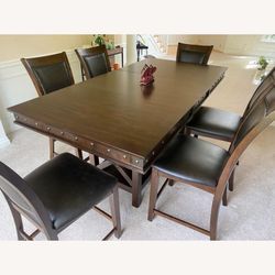 Dinning room Table