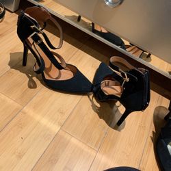 Black heels 