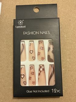 Press on nails