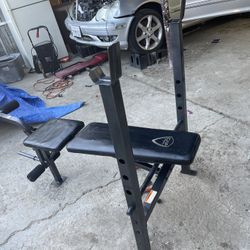 Weight Bench 