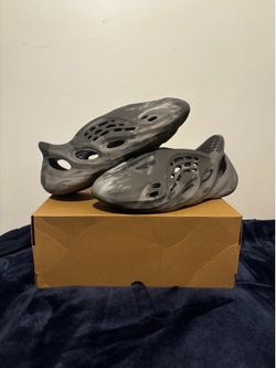 Yeezy Foam Runner "MX Granite"