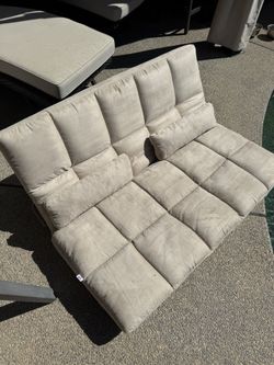 Floor sofa/sleeper (read description before messaging me)