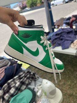 Nike Air Jordan 7y or 8.5 women