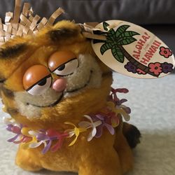 Hawaii Garfield Plush
