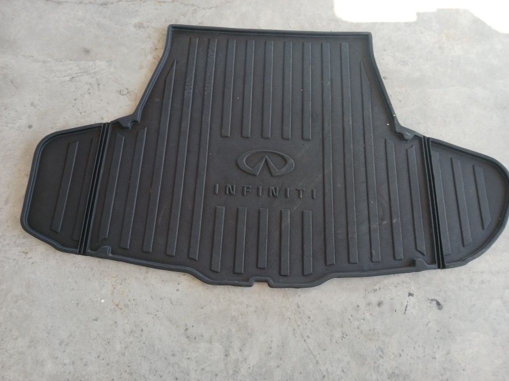 From 2019 Infiniti Q50 Trunk Liner