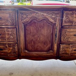Bedroom Dresser With Mirror On 