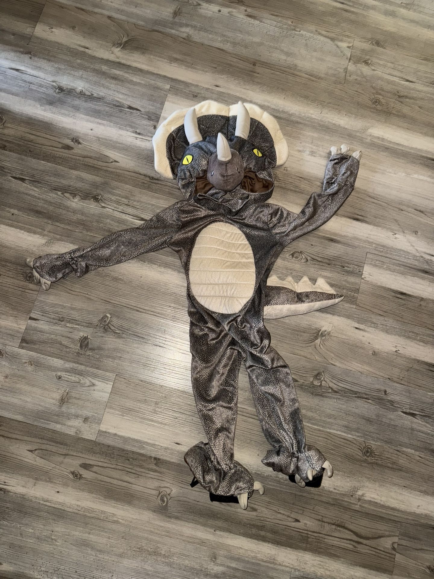 Spirit 2T Triceratops Costume $20fcfs
