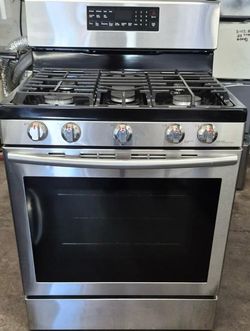 LG Gas Stove W/ Convention Oven