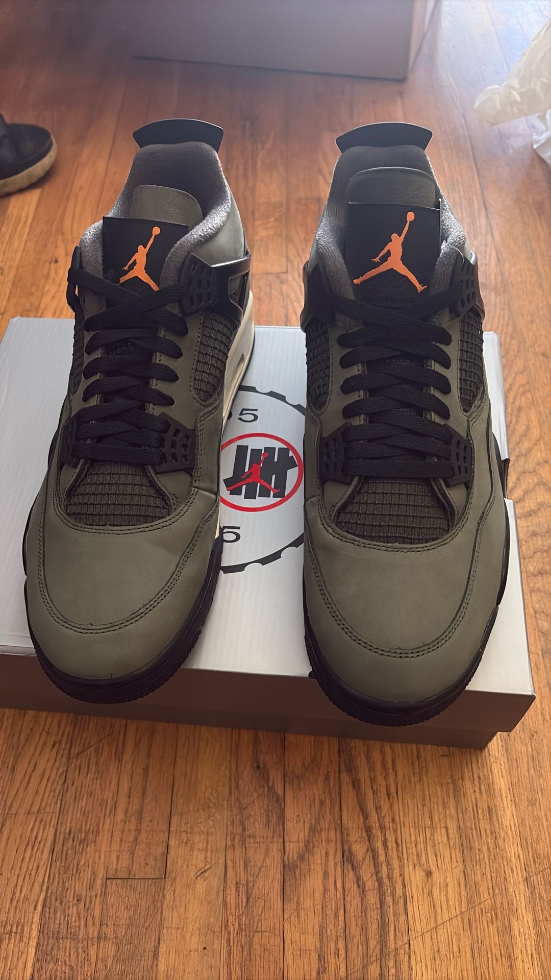 Air Jordan 4 Undefeated