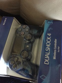 ps4 controller lights up