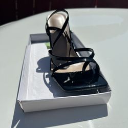 Black Strappy Heels – Size 8 / 8.5 