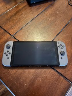 Nintendo Switch OLED w/ Mario Kart 8