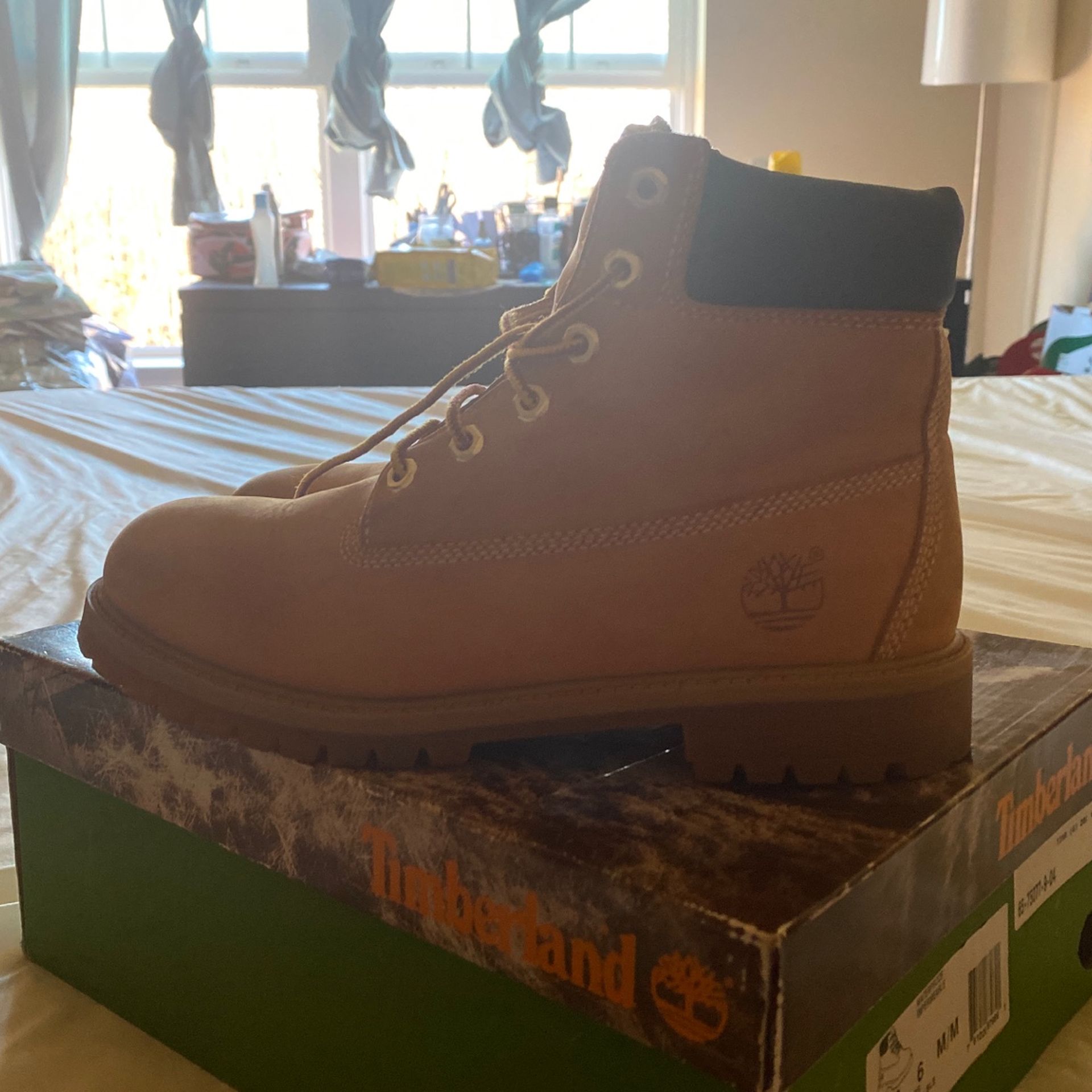 Used Timberland Waterproof Junior’s size 6 boot wheat