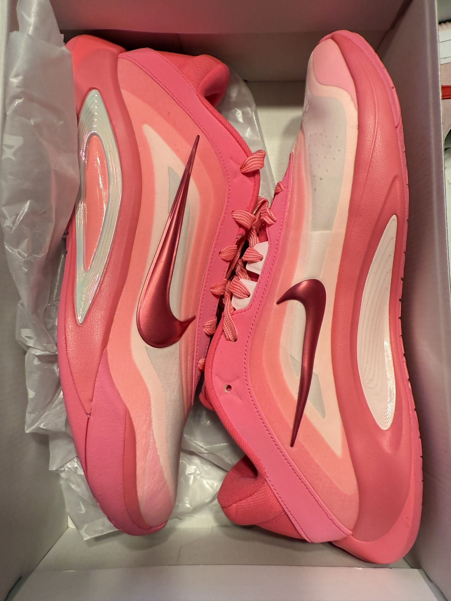 Nike A’Ja one Sz 11.5 Men/13 Women