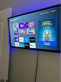 Selling my onn. Roku Smart TV
