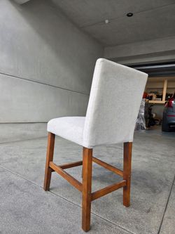 4 barstools