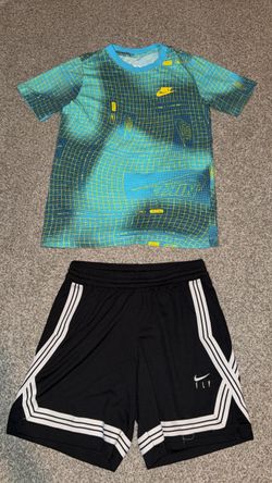 Nike Youth XL