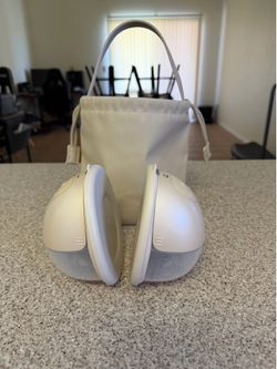 Eufy S1 wearable pump