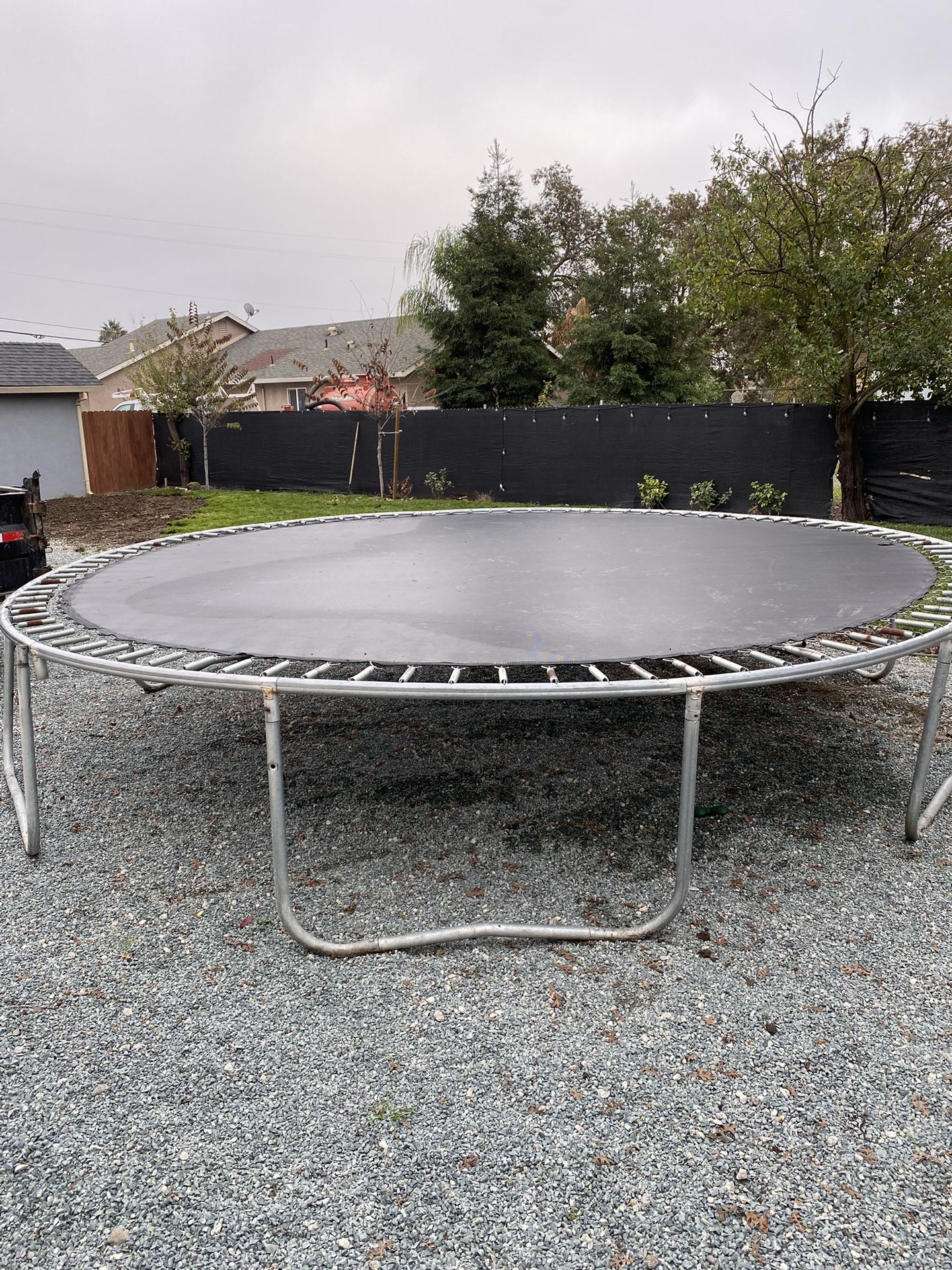 Trampoline