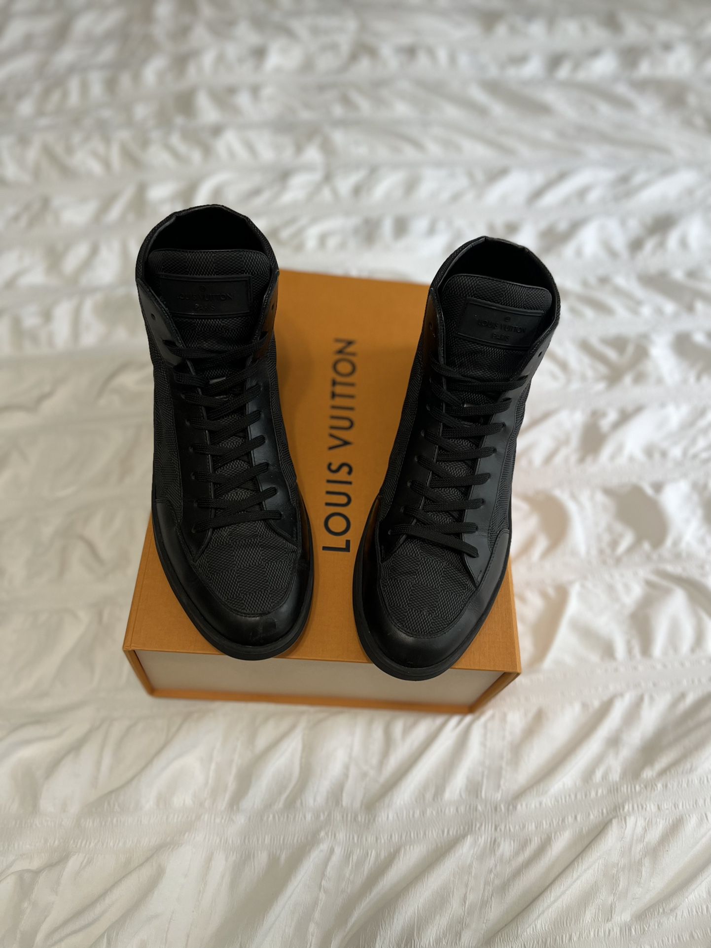 Louis Vuitton Mens Christian Lady's Clothing Chanel Sneakers Gucci Polo  Shirts Burberry Trunks Lv Shorts for Sale in Miami Beach, FL - OfferUp