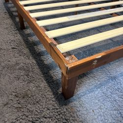 Bed Frame Queen Size 