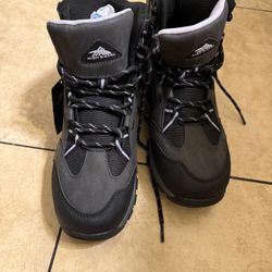 Women’s Hiking Boots
