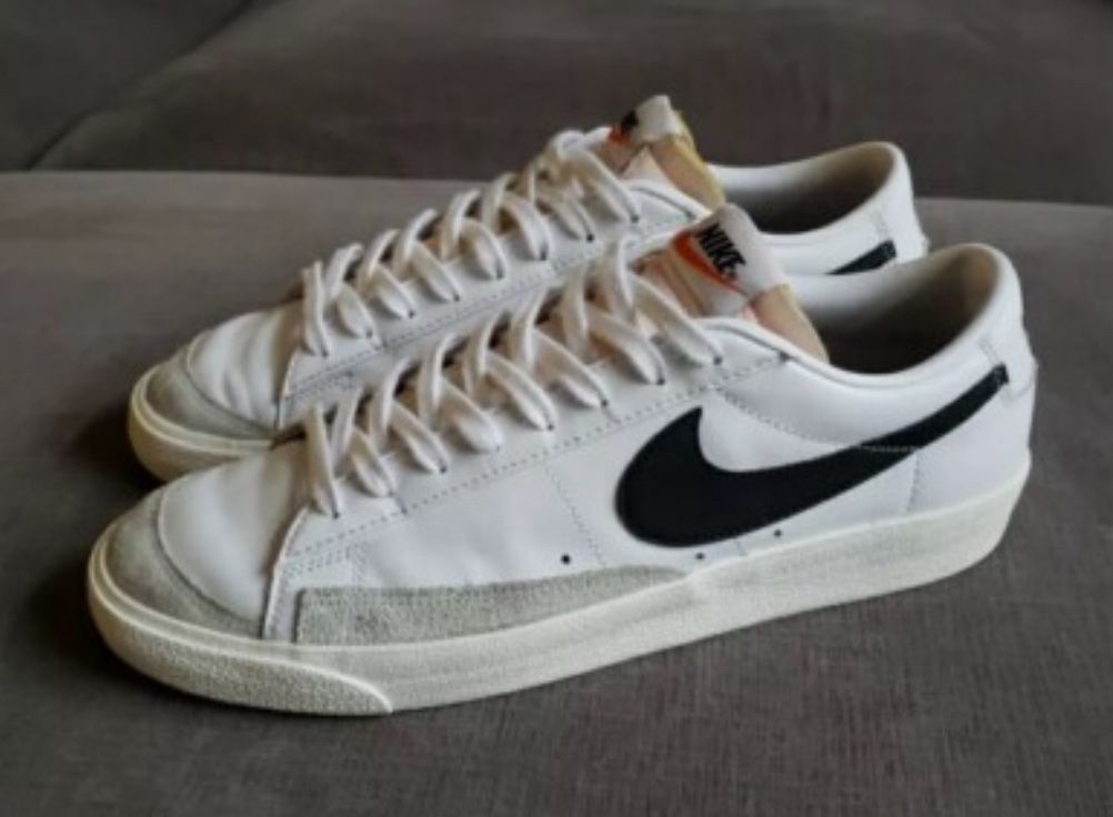 NIKE BLAZER LOW