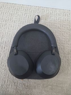 NEW Sony XM5 Noise Cancelling Headphones!