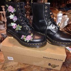 Fabulous (Brand New, Never Worn) Dr. Martin Boots