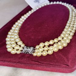 Camrose and kross Necklace