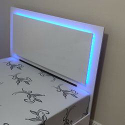 Queen Bed With Mattress Everything New