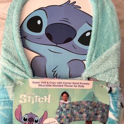 Stitch Hooded Throw 