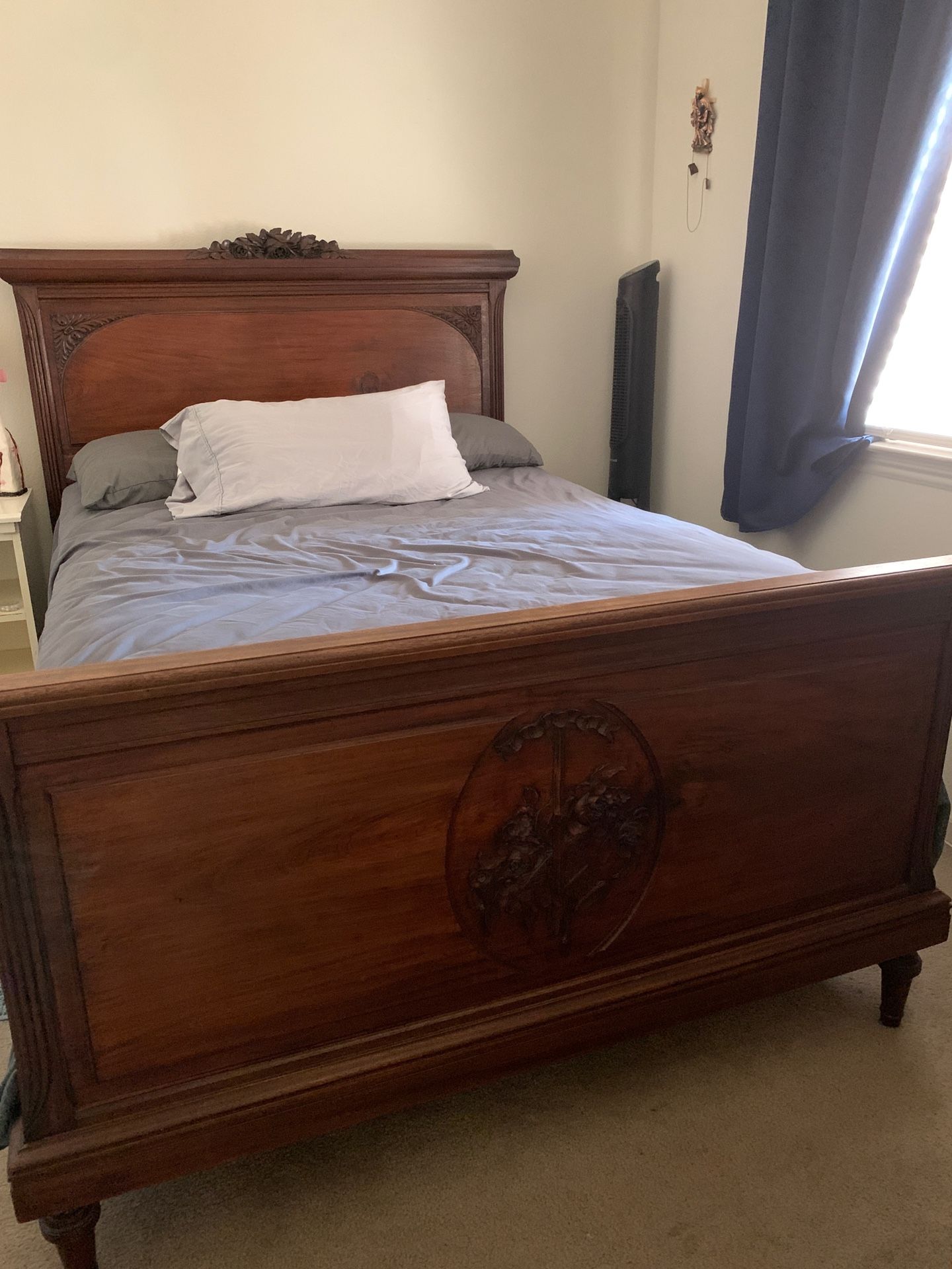 Antique Bed Full Size