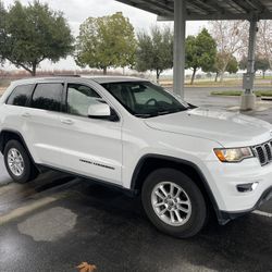 2018 Jeep Grand Cherokee Laredo 