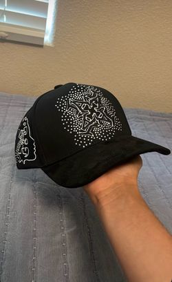 Barbs hat original black and white