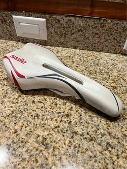 Selle Royal Suez Bike Saddle