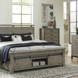 Brennagan Gray Queen Storage Bedroom Set

